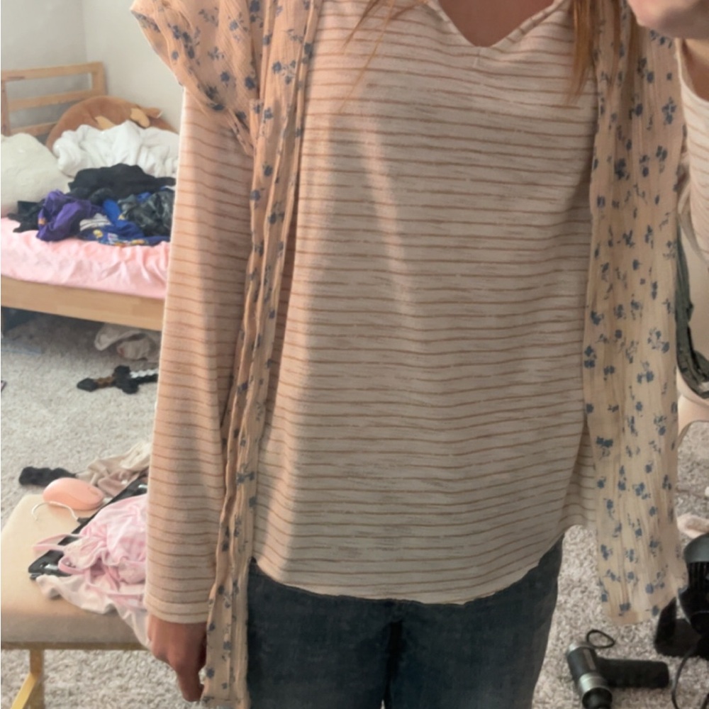Active USA Beige and Blue Floral Striped Blouse